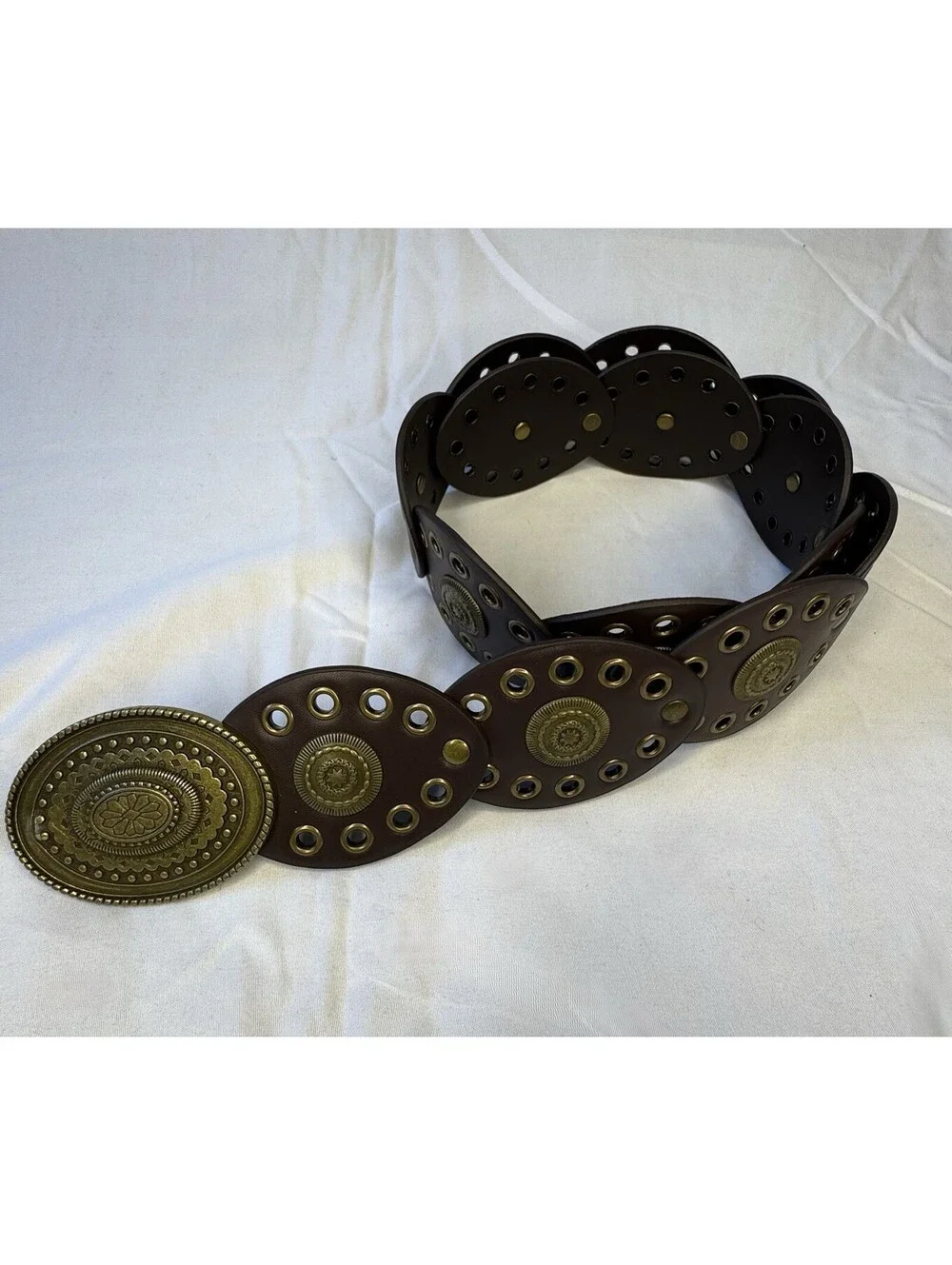 Unbranded Concho Disc Belt S/M Brown Boho Western Grommet Oval Buckle NWOT